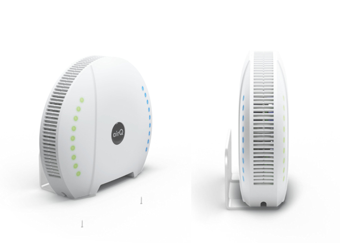 air-Q mit Wandhalterung im Büro